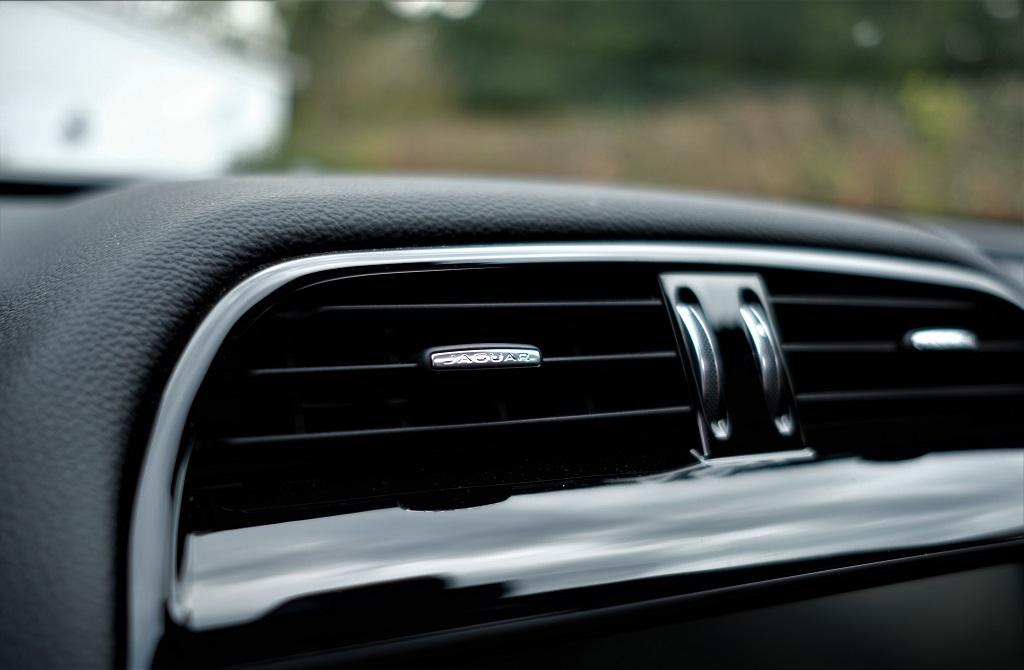 Jaguar F-Pace. "Drivers Edition" billede 15