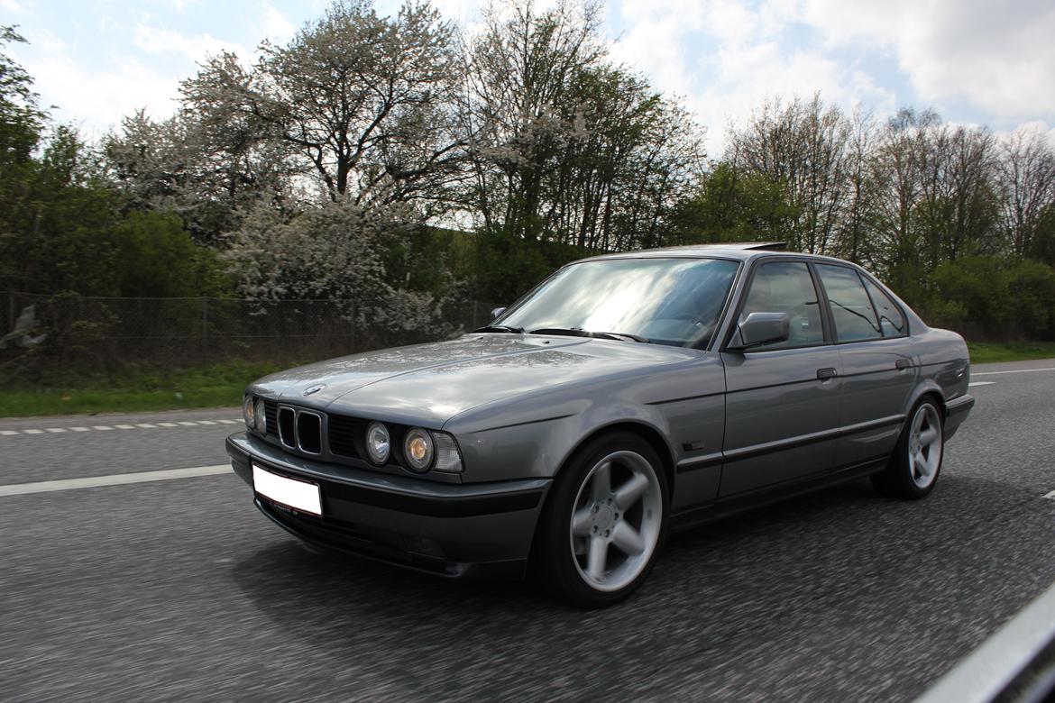 BMW E34 525i billede 2