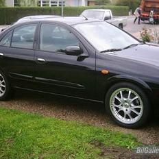 Nissan Almera 1,8i