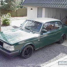 Volvo 242 turbo solgt