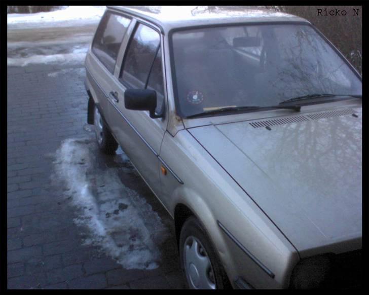 VW Polo 1.0 st.car (Solgt) - Jaja... fartstriberne er måske ikke så tydelige... meeen de er vidst også slidt af! efterhånden billede 7