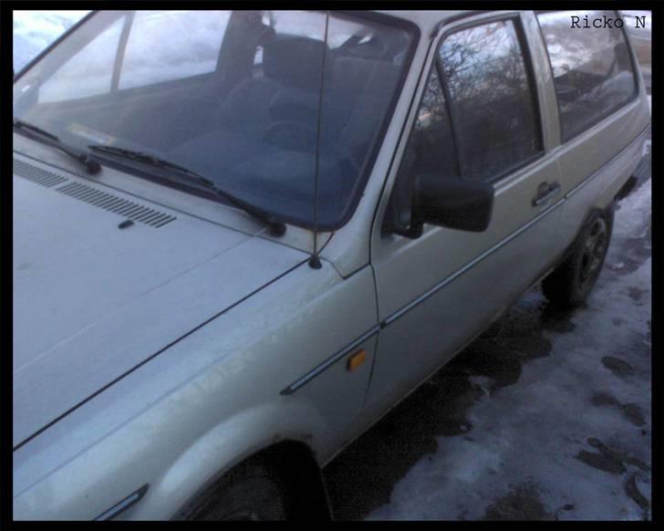 VW Polo 1.0 st.car (Solgt) - Jaja... fartstriberne er måske ikke så tydelige... meeen de er vidst også slidt af! efterhånden billede 8