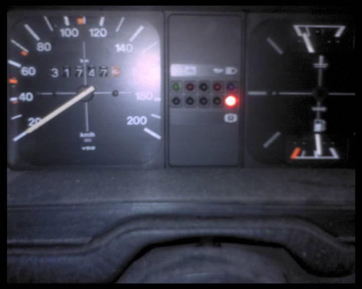 VW Polo 1.0 st.car (Solgt) - jaja :) der er i hvert fald nok km på skiven... det skal de da ha! billede 14