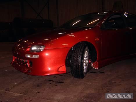 Mazda 323F Solgt billede 2