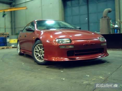 Mazda 323F Solgt billede 5