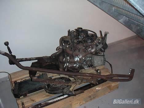 Opel Kadett c (solgt) - DEN ER TIL SALG STD. 1.2 MED TILHØRENDE GEARKASSE. ET PAR TIMER SÅ KAN DEN SAGTENS KØRE billede 2