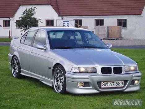 BMW 320i (DØD) billede 1