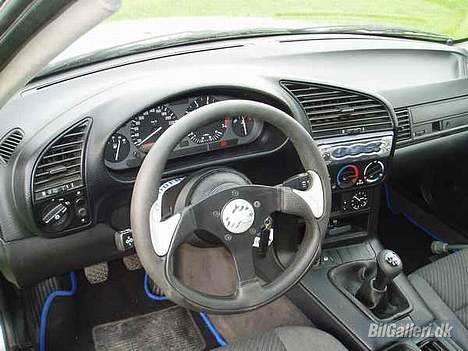 BMW 320i (DØD) billede 4