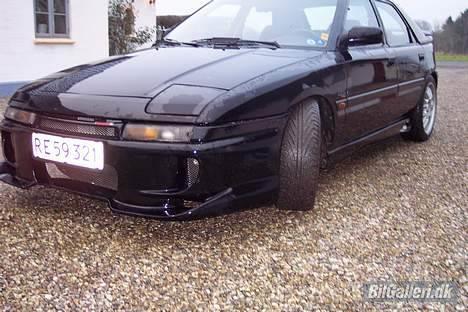 Mazda 323F 1,8i Gt 16v SOLGT!!! billede 2