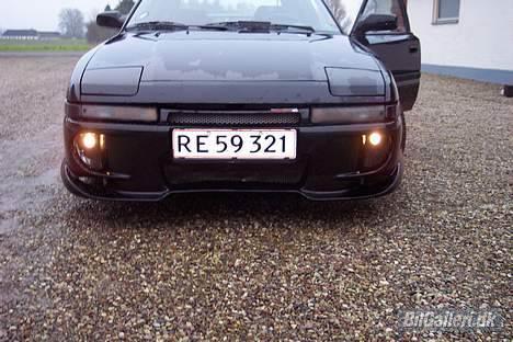 Mazda 323F 1,8i Gt 16v SOLGT!!! billede 6