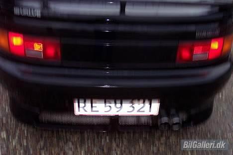 Mazda 323F 1,8i Gt 16v SOLGT!!! billede 8