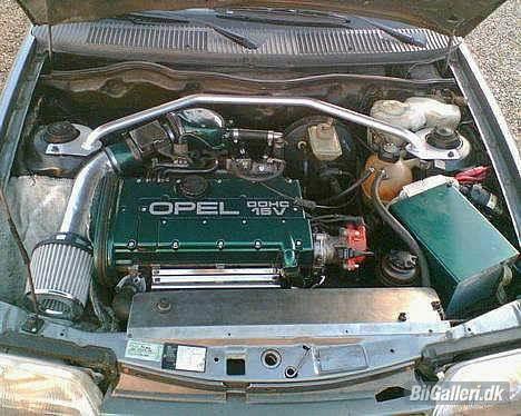 Opel GSI 2.0 16V *DØD* billede 2