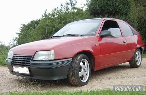 Opel Kadett E >>solgt<< billede 4