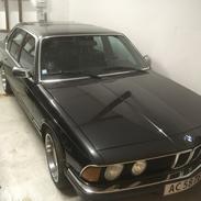 BMW 745i e23