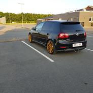 VW Golf V R32