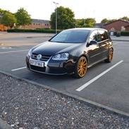 VW Golf V R32