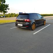 VW Golf V R32