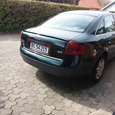 Audi A6 2.4 V6