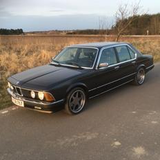 BMW 745i e23