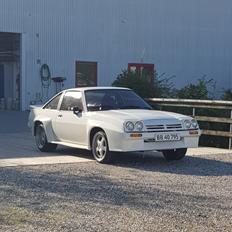 Opel manta B