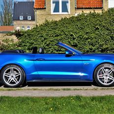 Ford Mustang GT Convertible