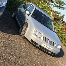 VW Bora 2,3 vr5 highline (tidligere bil)