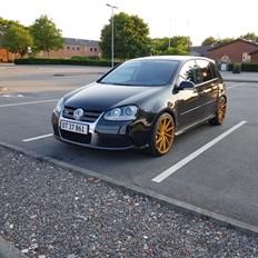 VW Golf V R32