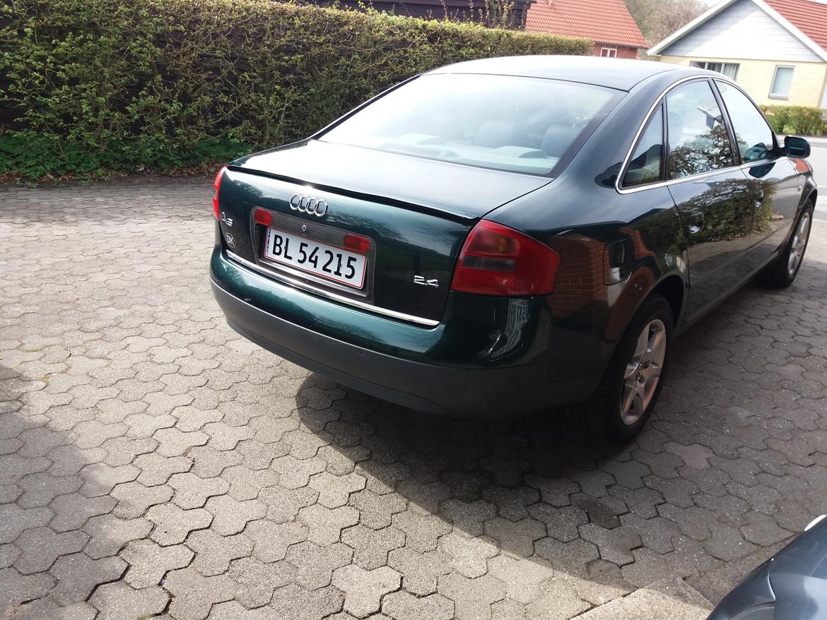 Audi A6 2.4 V6 billede 2
