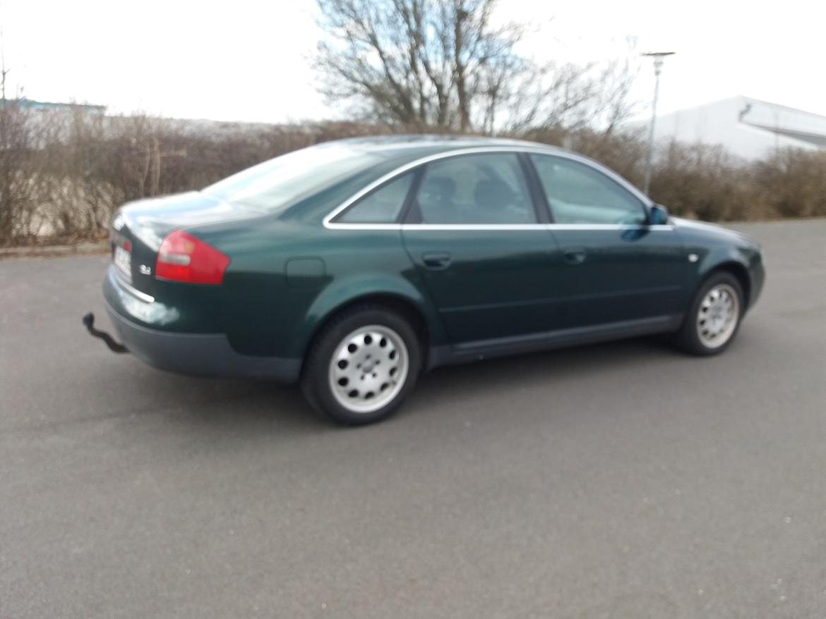 Audi A6 2.4 V6 billede 7