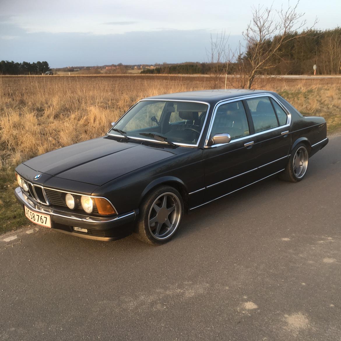 BMW 745i e23 billede 2