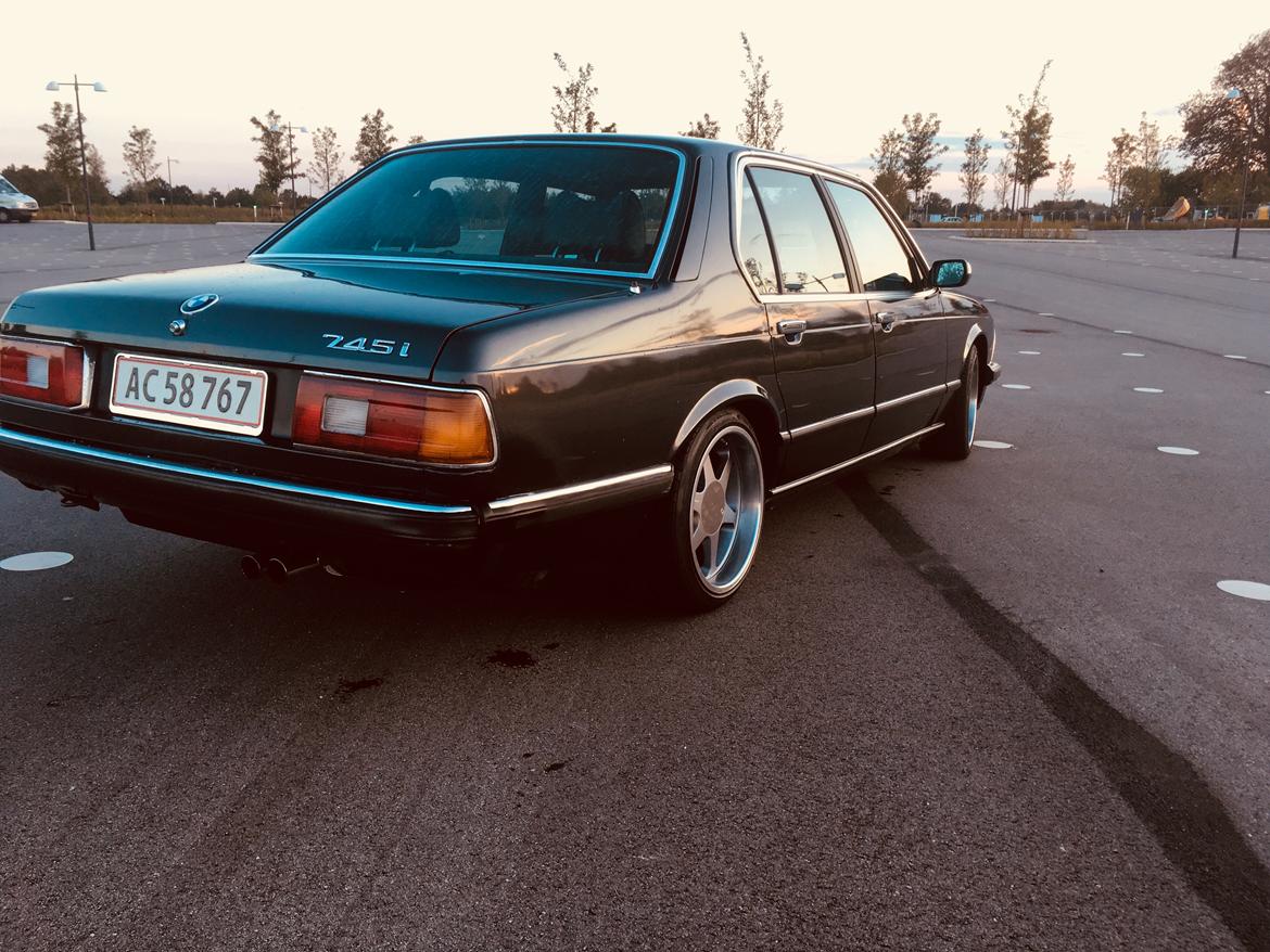 BMW 745i e23 billede 10