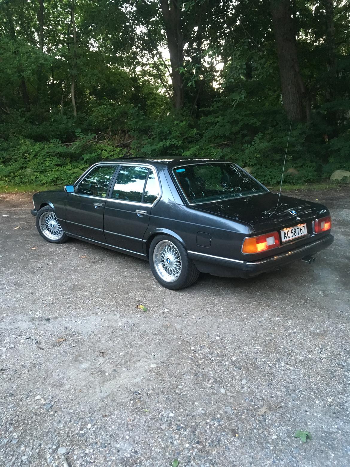 BMW 745i e23 billede 17