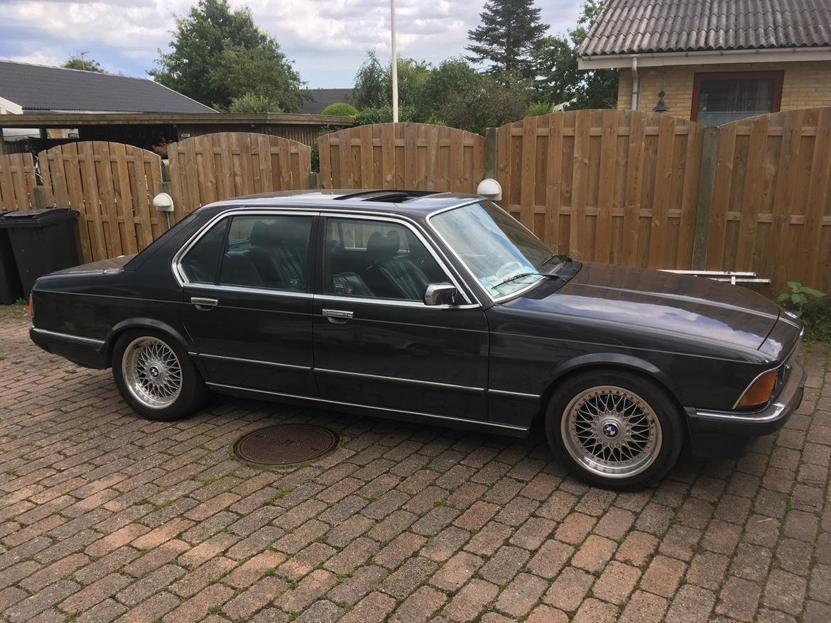 BMW 745i e23 billede 18