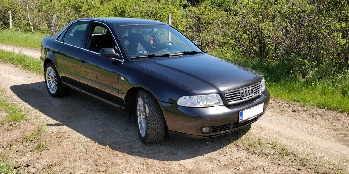 Audi A4 B5 Limousine billede 1