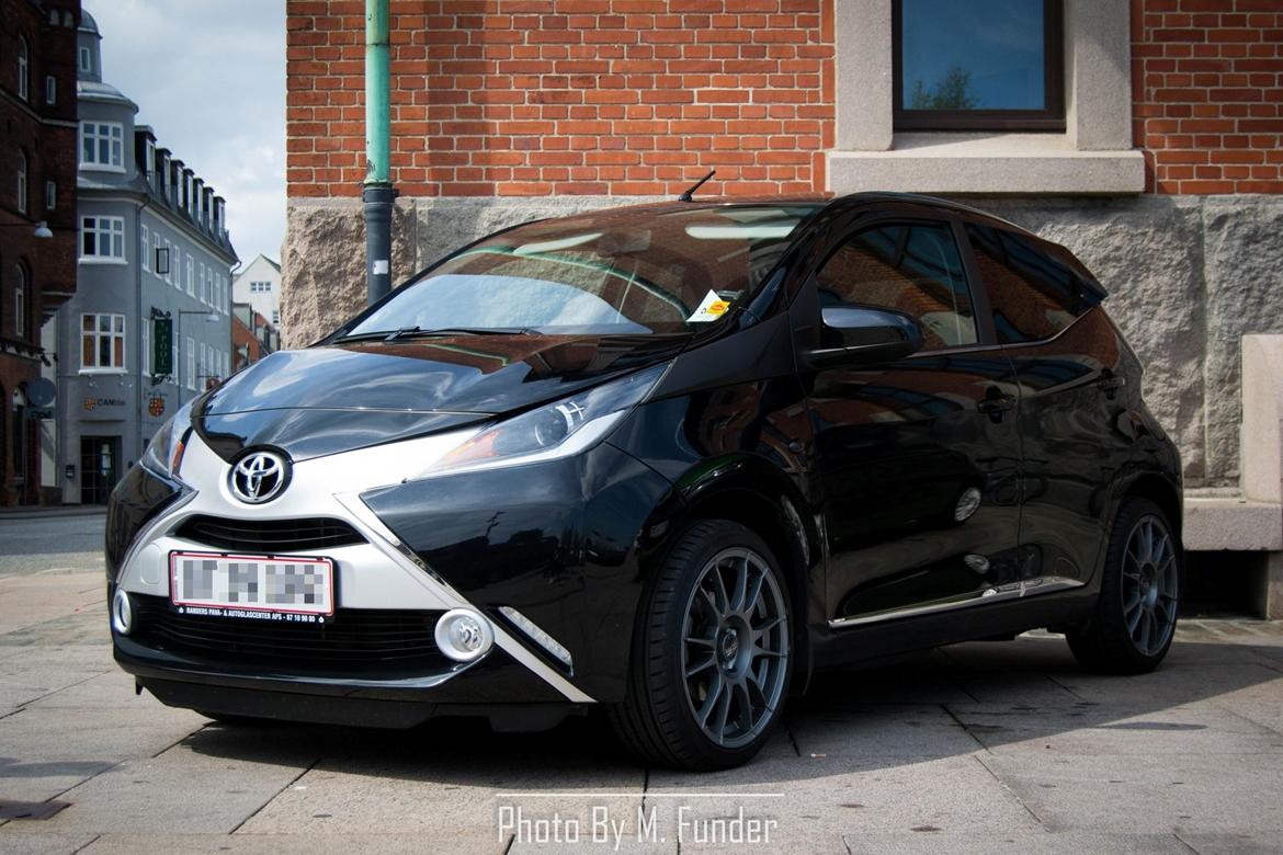 Toyota Aygo X-Black II  billede 1