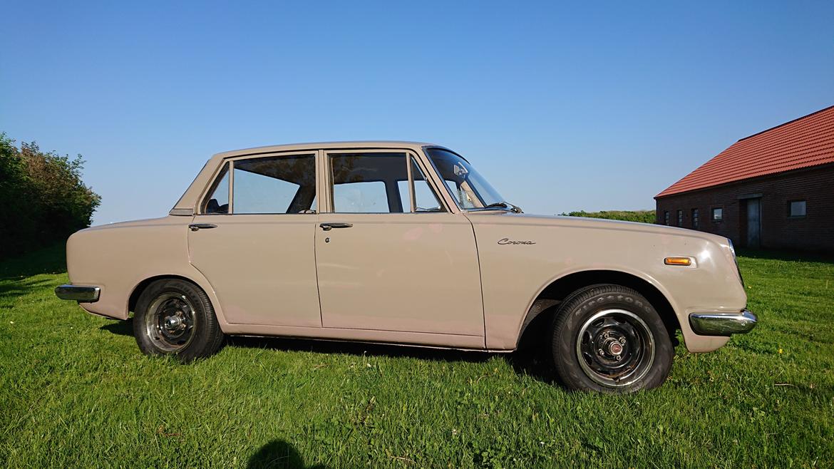 Toyota Corona sedan *solgt* billede 5