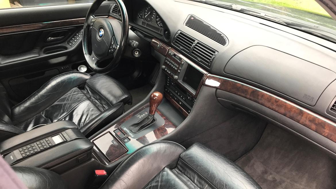 BMW E38 - Individual - 4.4i V8 billede 5