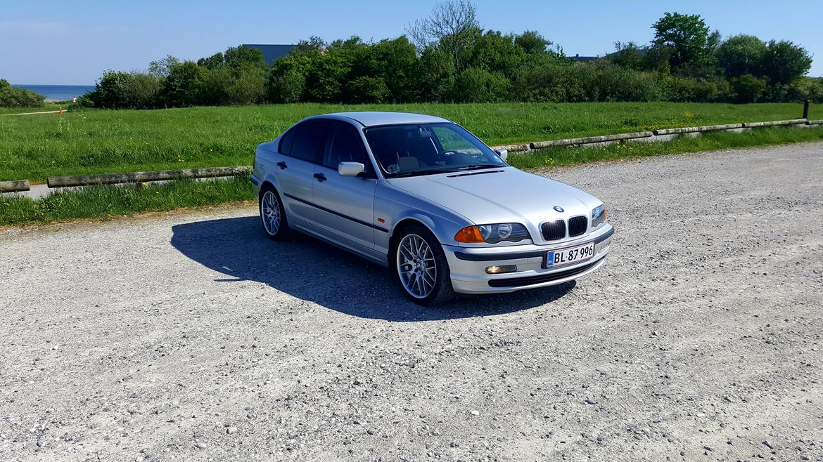 BMW E46 318i billede 1