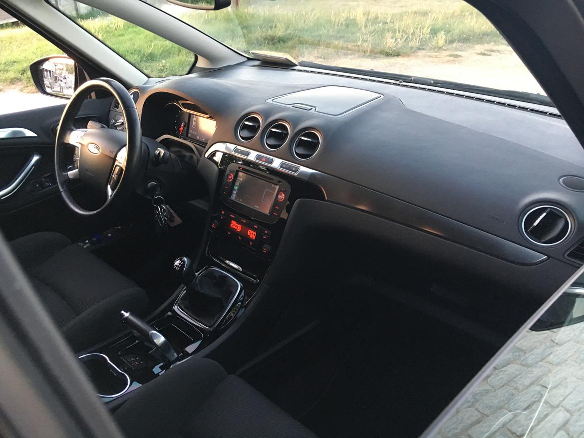 Ford S-Max Titanium *SOLGT* - En dejlig kvalitetspræget instrumentering billede 6