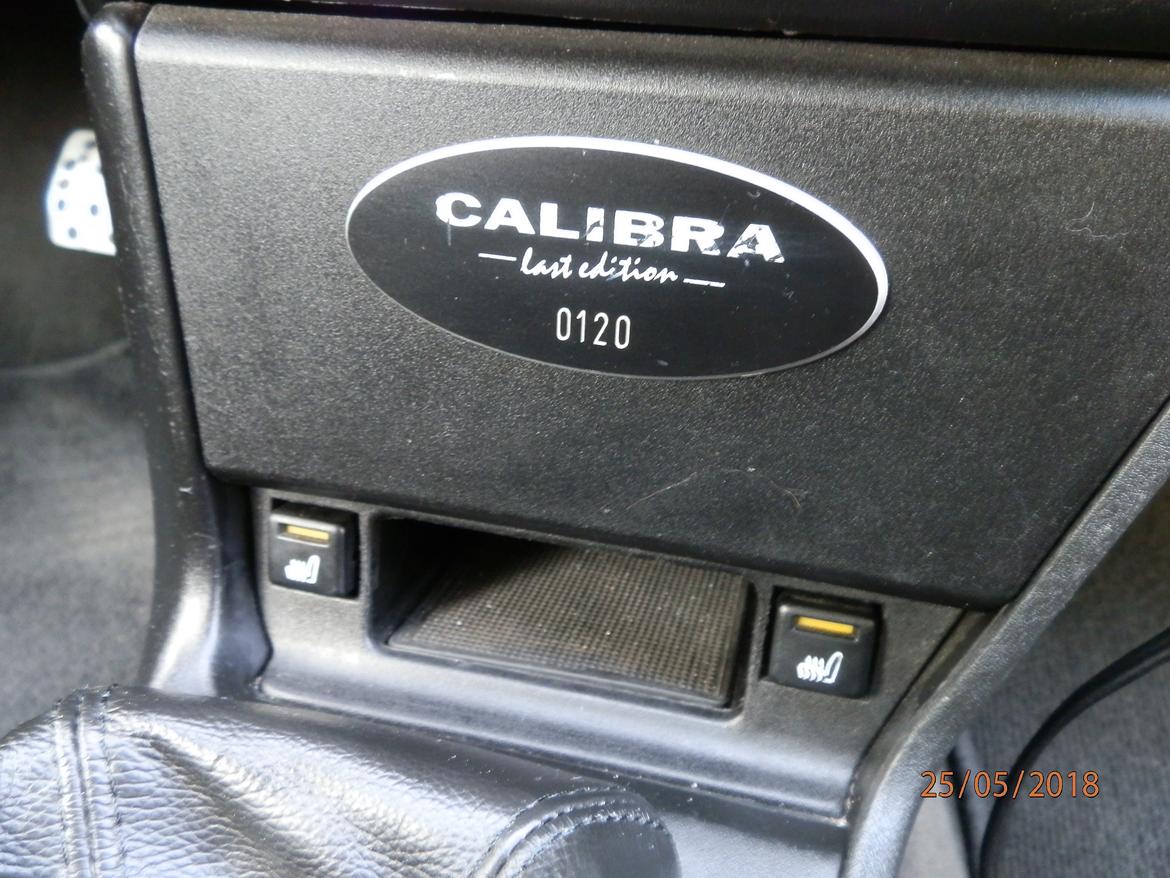 Opel Calibra "Last Edition" - Typeplade med nummer. Varme i forstole billede 11