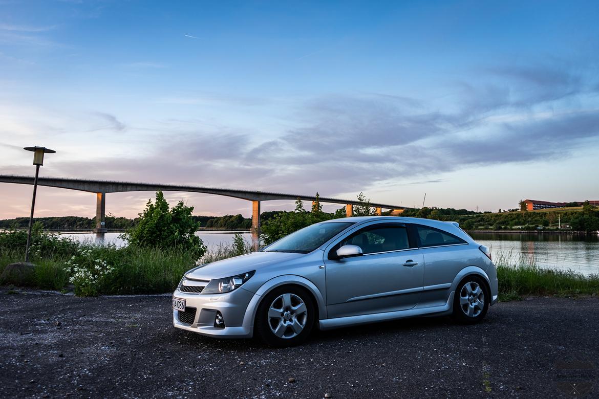 Opel Astra H GTC OPC 2.0Turbo  billede 1