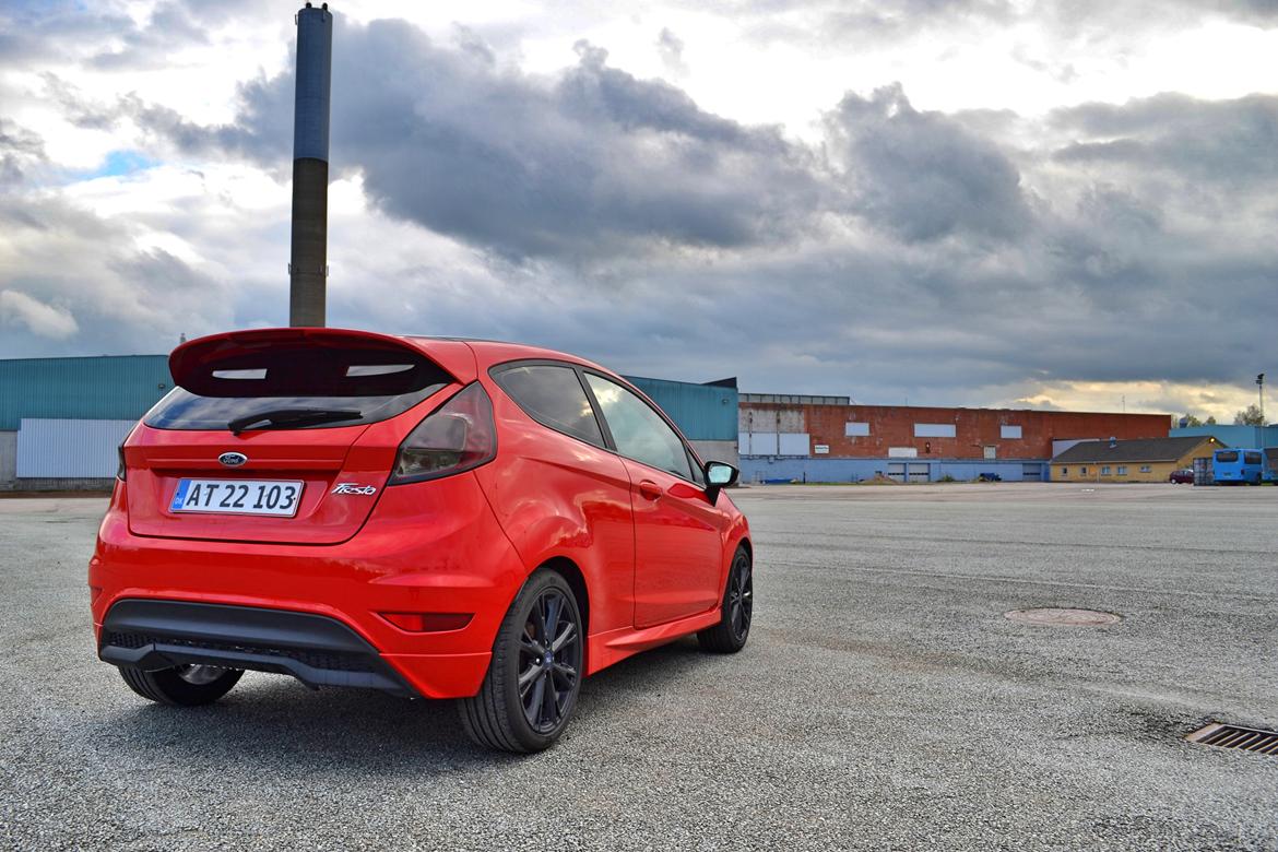 Ford Fiesta Red Edition 140HK billede 2