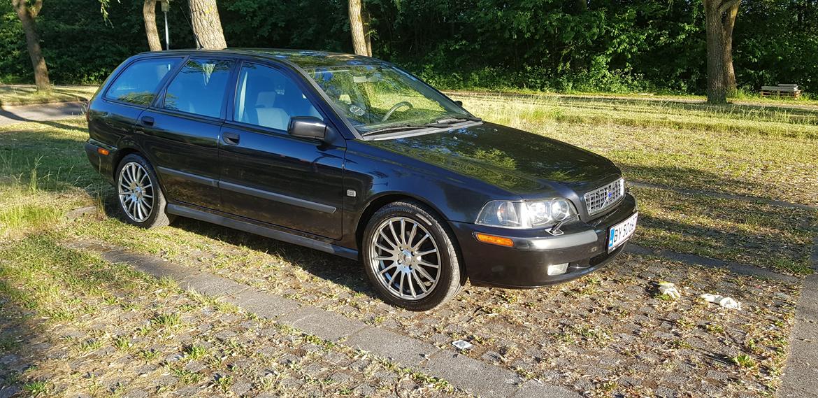Volvo V40 1.8 jubilæum "Solgt" billede 7