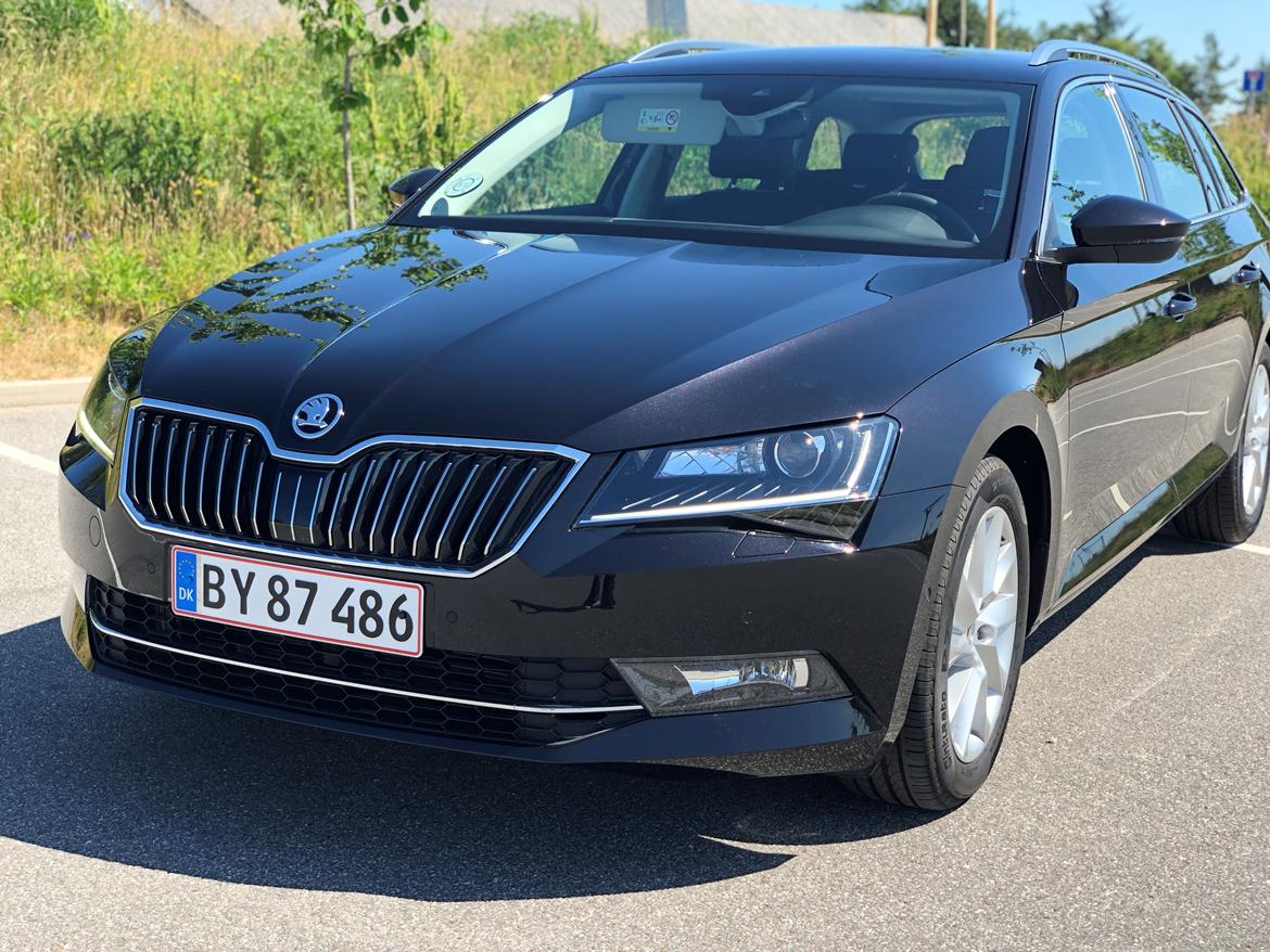 Skoda Superb Combi Wagon Queen Family Truckster billede 15