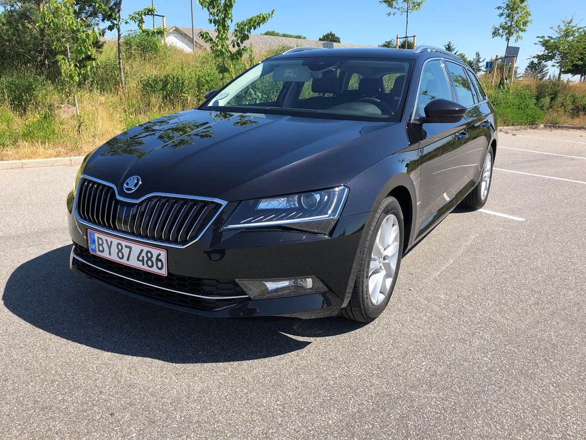 Skoda Superb Combi Wagon Queen Family Truckster billede 4