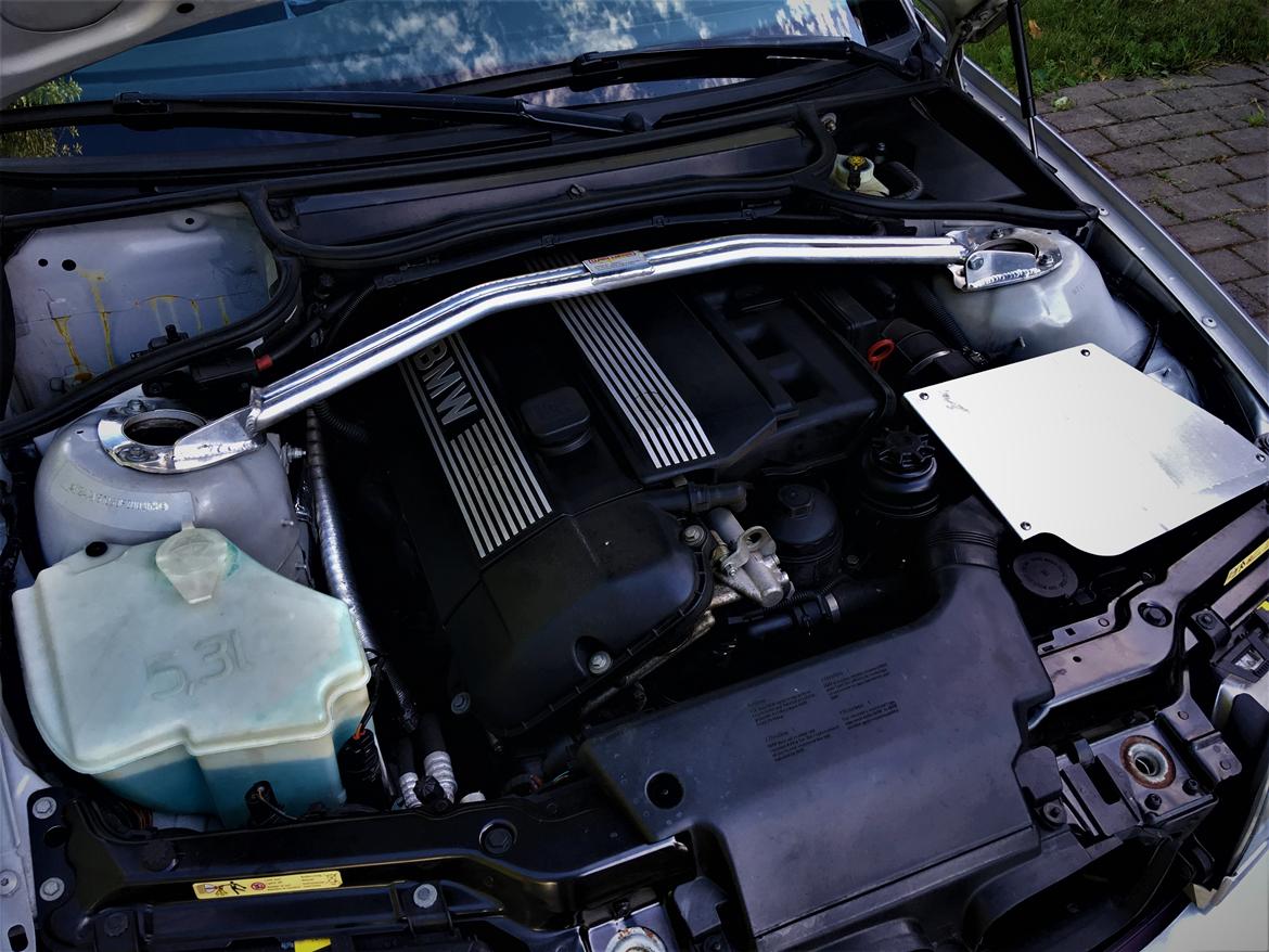 BMW E46 330i - Trackday edition billede 14