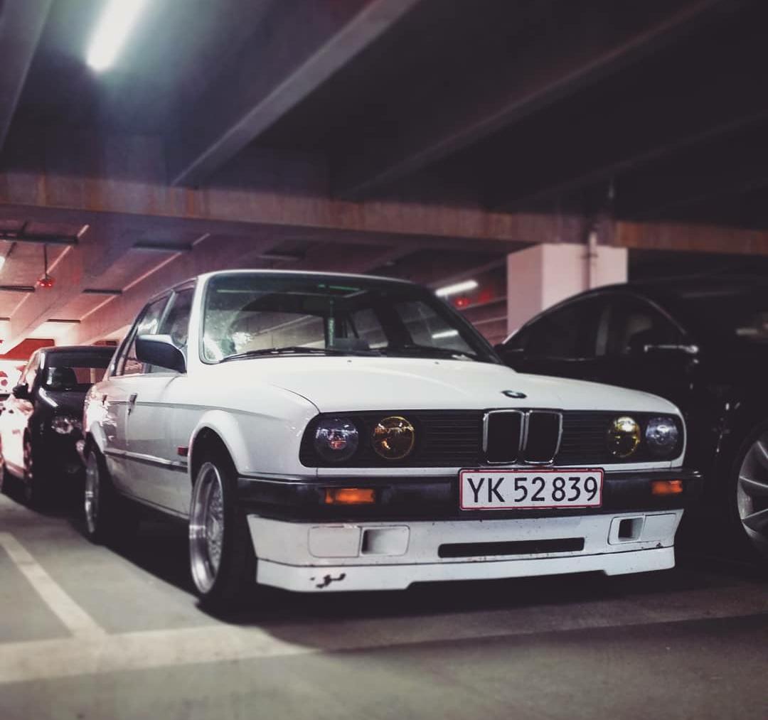 BMW E30 billede 2