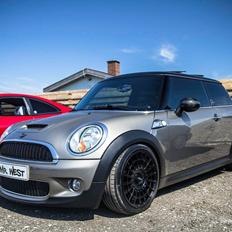 Mini "Cooper" One D