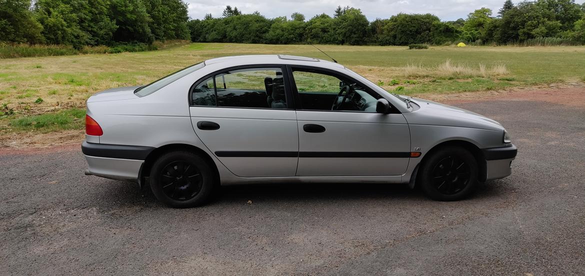 Toyota Avensis 1,8 Terra  billede 8