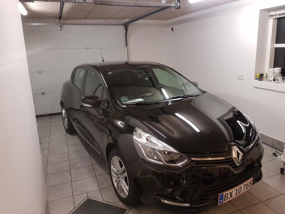 Renault Clio - står altid inde i ventileret garage med gulvvarme. billede 3